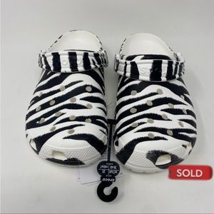 Crocs Classic Animal Clog Leopard Shoes in White/Zebra Print